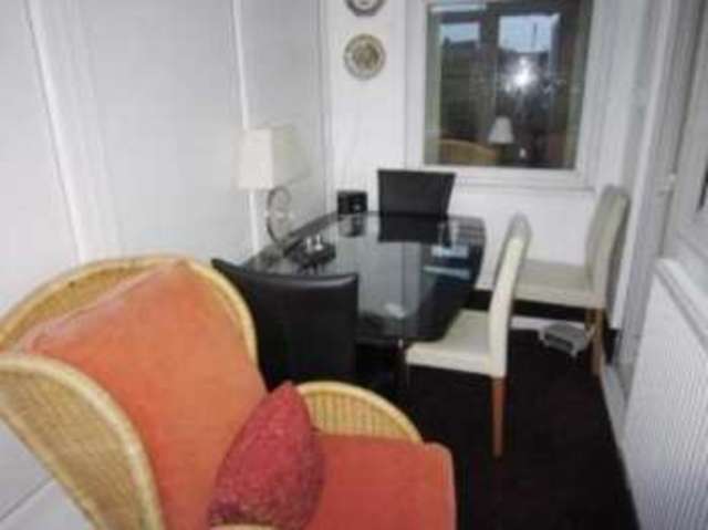  Image of 2 bedroom Flat for sale in Dengemarsh Road Lydd Romney Marsh TN29 at Dengemarsh Road Lydd Lydd, TN29 9JG
