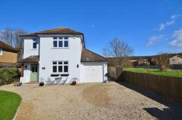  Image of 3 bedroom Detached house for sale in Mayfield Road Wooburn Green High Wycombe HP10 at Mayfield Road Wooburn Green High Wycombe, HP10 0HG