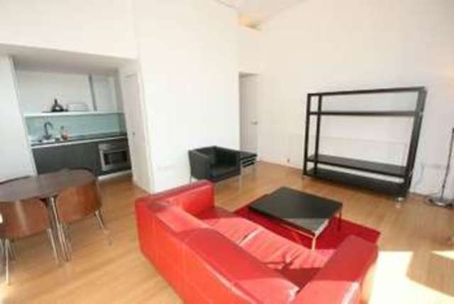  Image of 2 bedroom Apartment to rent in Woodfield Road Broadheath Altrincham WA14 at ALTRINCHAM, WA14 4RP