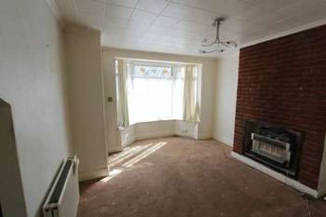  Image of 2 bedroom Terraced house for sale in Woodlands Road Hull HU5 at Woodlands Road  Hull, HU5 5EF
