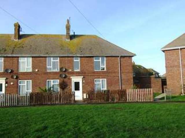  Image of 2 bedroom Flat to rent in Dumbarton Road Weymouth DT4 at Weymouth, DT4 9BY