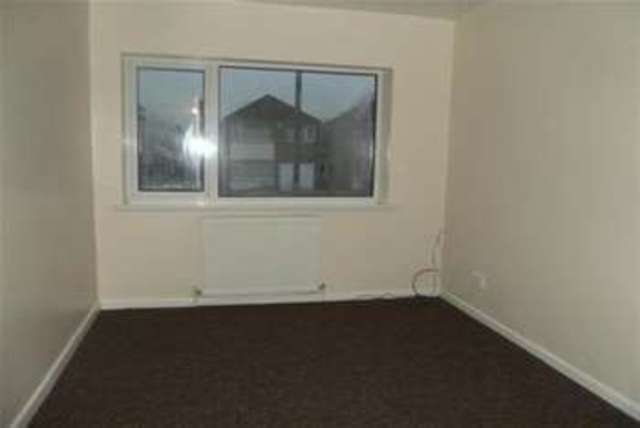  Image of 3 bedroom Detached house to rent in Yalding Gardens Nottingham NG8 at Nottingham, NG8 2PZ