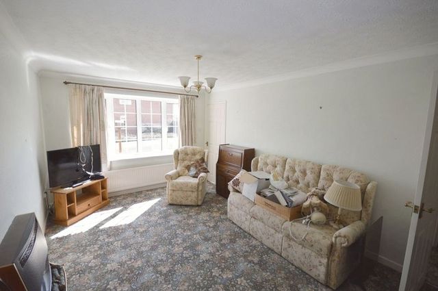  Image of 2 bedroom Bungalow for sale in Green Mead Yeovil BA21 at Green Mead  Yeovil, BA21 3RJ