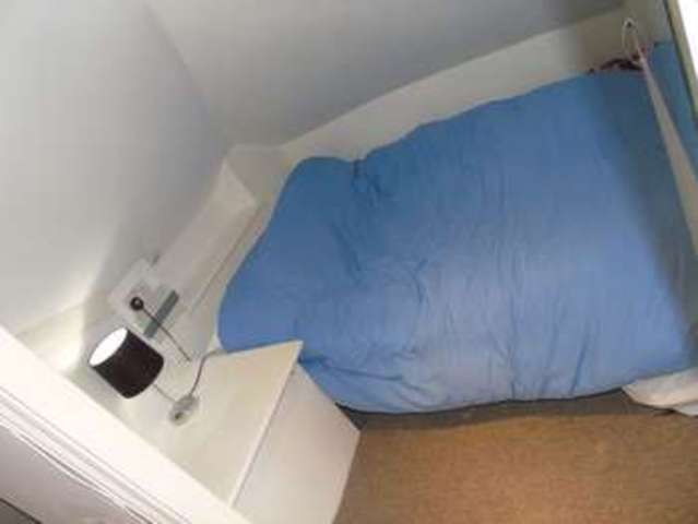  Image of 1 bedroom Flat to rent in Bensham Manor Road Thornton Heath CR7 at Bensham Manor Road Thornton Heath Croydon, CR7 7AJ