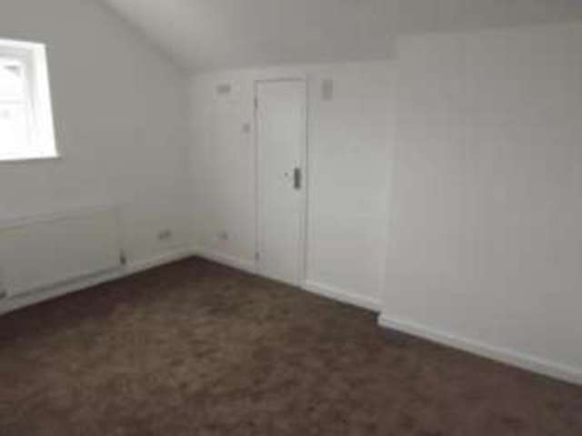  Image of 2 bedroom Flat for sale in Warren Edge Close Southbourne Bournemouth BH6 at 1 Warren Edge Close Bournemouth Wick, BH6 4AY