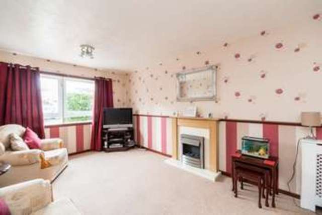  Image of 3 bedroom Terraced house for sale in Glenburn Way Bo