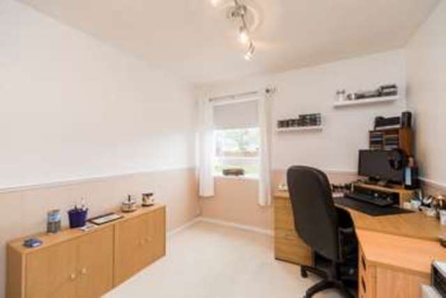  Image of 3 bedroom Terraced house for sale in Glenburn Way Bo