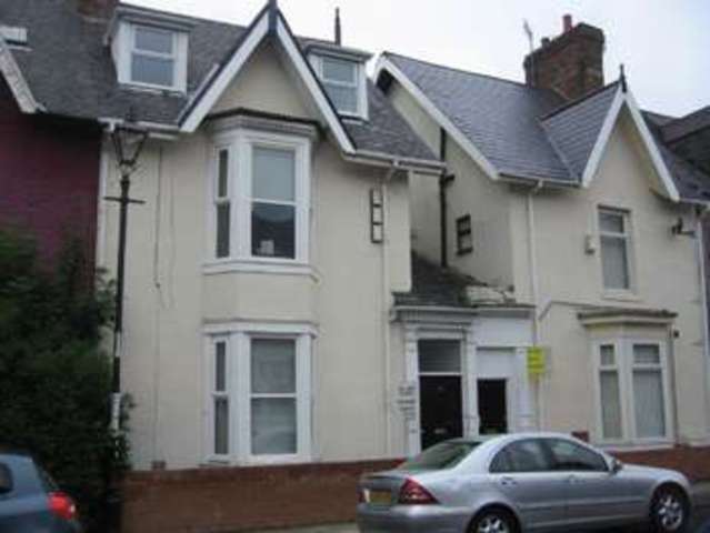  Image of 1 bedroom Studio flat to rent in Worcester Terrace Sunderland SR2 at Worcester Terrace Ashbrooke Sunderland, SR2 7AR