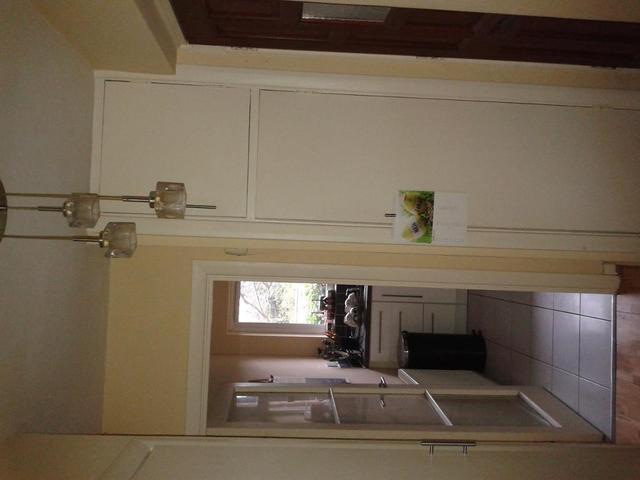  Image of 1 bedroom Flat to rent in Surbiton Hill Park Surbiton KT5 at Surbiton, KT5 8EG