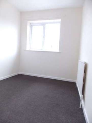  Image of 3 bedroom Semi-Detached house to rent in Nelson Street Ilkeston DE7 at Nelson Street  Ilkeston, DE7 8PT