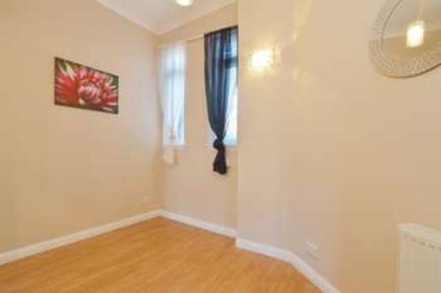  Image of 1 bedroom Flat for sale in Morningside Gardens Edinburgh EH10 at Morningside Gardens  Edinburgh, EH10 5LE