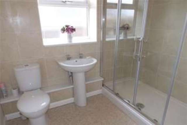  Image of 2 bedroom Detached house to rent in Gipsy Lane Old Whittington Chesterfield S41 at Chesterfield, S41 9JE