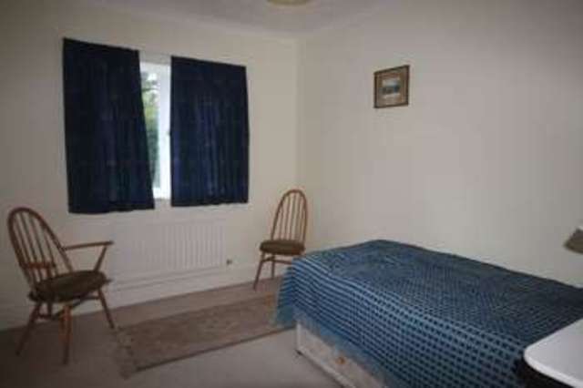  Image of 2 bedroom Flat to rent in Tregarthen Place Garlands Road Leatherhead KT22 at Tregarthen Place Garlands Road Leatherhead, KT22 7XL