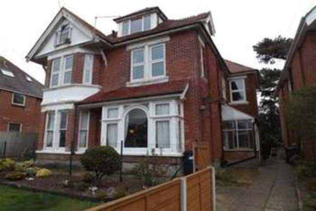  Image of 2 bedroom Flat to rent in Church Road Southbourne Bournemouth BH6 at Bournemouth, BH6 4AT