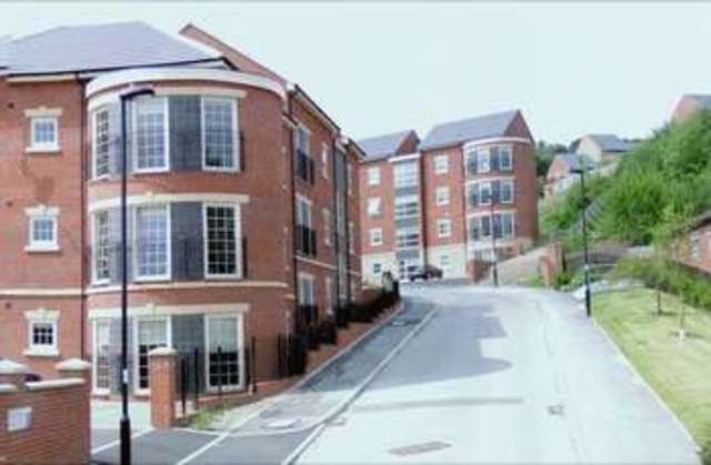  Image of 2 bedroom Flat to rent in Holywell Heights Sheffield S4 at 2 Holywell Heights  Sheffield, S4 8AG