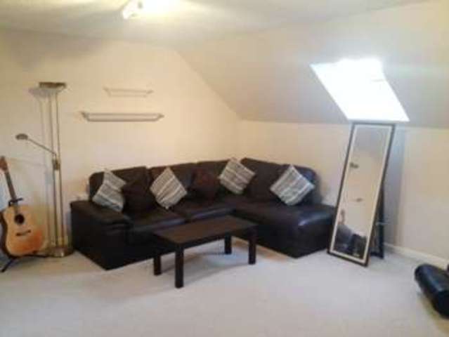  Image of 3 bedroom Flat for sale in Waverley Street Shawlands Glasgow G41 at 21 Waverley Street  Glasgow, G41 2EA