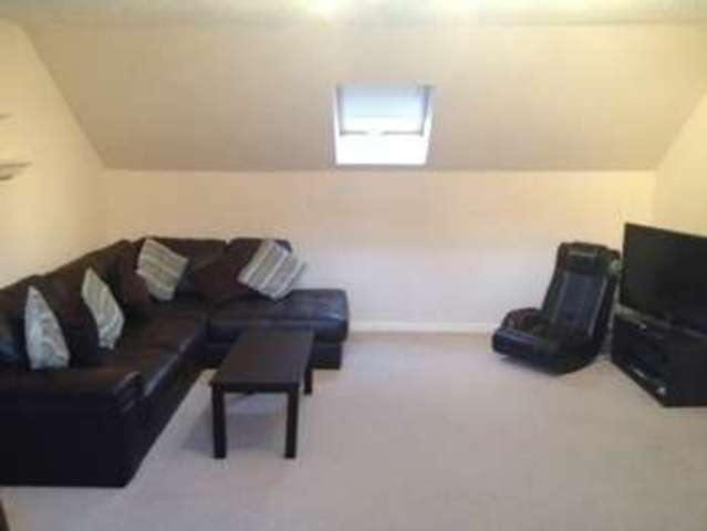 Image of 3 bedroom Flat for sale in Waverley Street Shawlands Glasgow G41 at 21 Waverley Street  Glasgow, G41 2EA