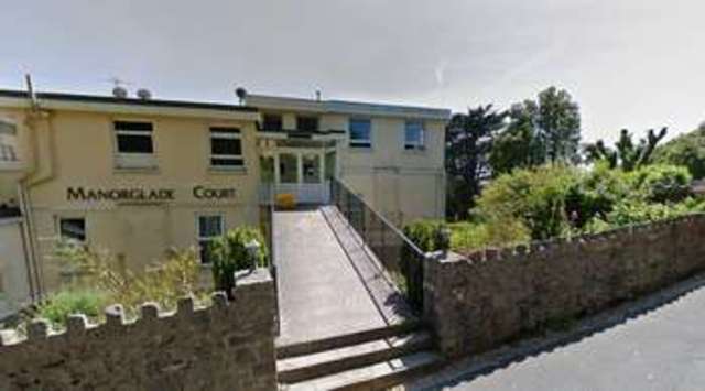  Image of 1 bedroom Flat to rent in Higher Warberry Road Torquay TQ1 at Higher Warberry Road TORQUAY Devon, TQ1 1SL
