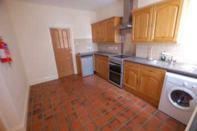  Image of 1 bedroom Flat to rent in Halkyn Road Hoole Chester CH2 at Hoole Chester Upton, CH2 3QD