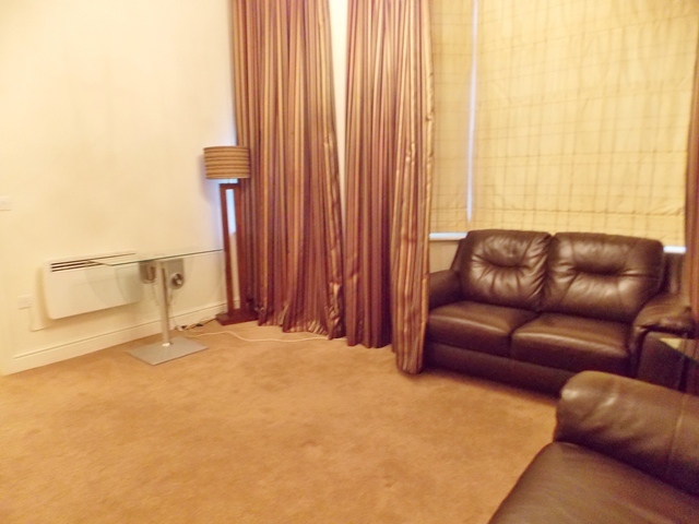  Image of 2 bedroom Apartment to rent in Cricklade Street Swindon SN1 at Old Town  Swindon, SN1 3HB