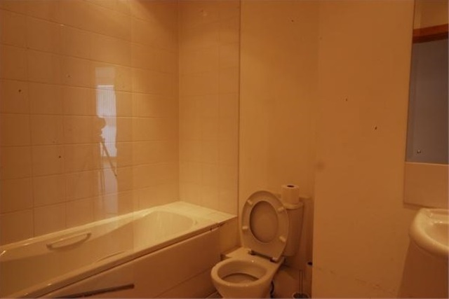  Image of 3 bedroom Flat for sale in Roach Road London E3 at London, E3 2NY
