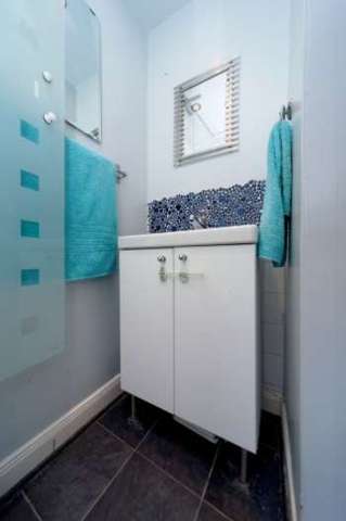  Image of 1 bedroom Flat for sale in Holmhead Crescent Glasgow G44 at Holmhead Crescent  Glasgow, G44 4HF