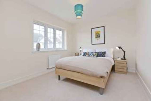  Image of 4 bedroom Detached house for sale in Catelbock Close Kirkliston EH29 at Catelbock Close  Kirkliston, EH29 9FF