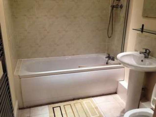  Image of Flat to rent in Furnace Hill Sheffield S3 at 69 Furnace Hill  Sheffield, S3 7AH