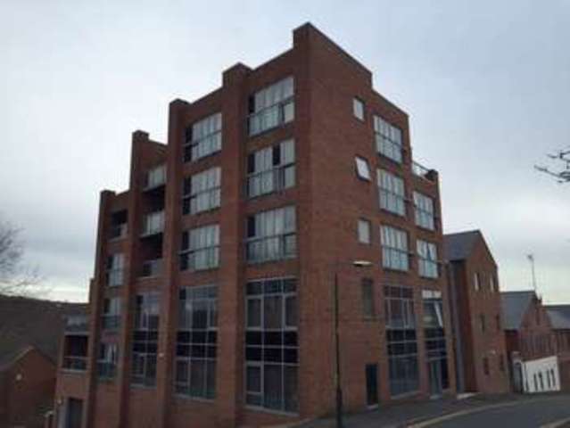  Image of Flat to rent in Furnace Hill Sheffield S3 at 69 Furnace Hill  Sheffield, S3 7AH