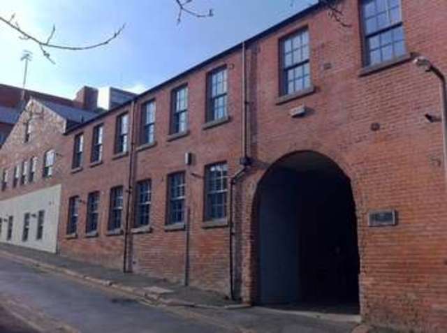  Image of Flat to rent in Furnace Hill Sheffield S3 at 69 Furnace Hill  Sheffield, S3 7AH