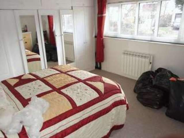  Image of 1 bedroom Flat for sale in Birling Road Snodland ME6 at Birling Road  Snodland, ME6 5ET