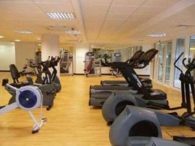  Image of Flat to rent in Millharbour London E14 at Millharbour  Canary Wharf, E14 9NA