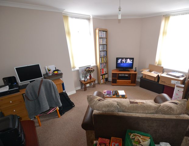  Image of 1 bedroom Flat to rent in Albert Avenue Newport NP19 at Maindee  Newport, NP19 8FF