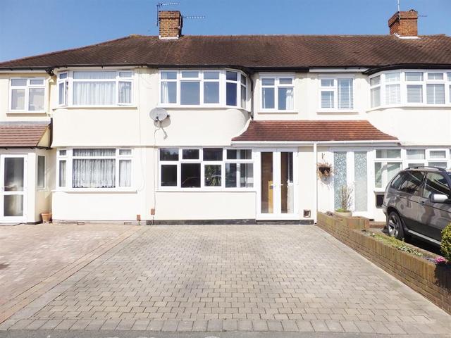  Image of 3 bedroom Terraced house for sale in Alexandra Avenue Sutton SM1 at Sutton Surrey Sutton, SM1 2NZ