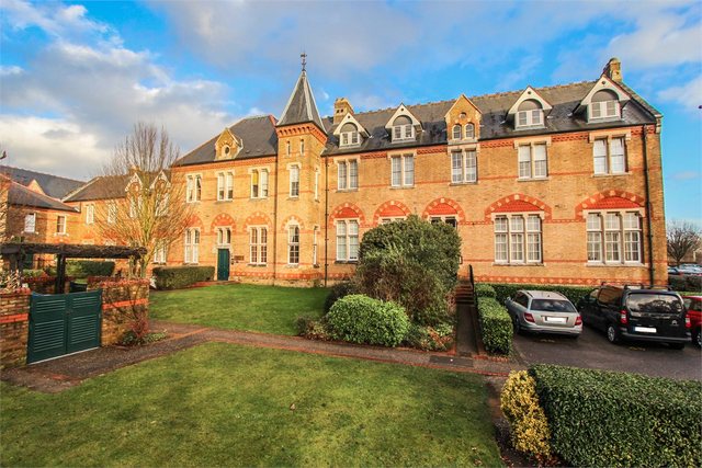  Image of 2 bedroom Ground Flat for sale in Keele Close Watford WD24 at Keele Close  Watford, WD24 4RT