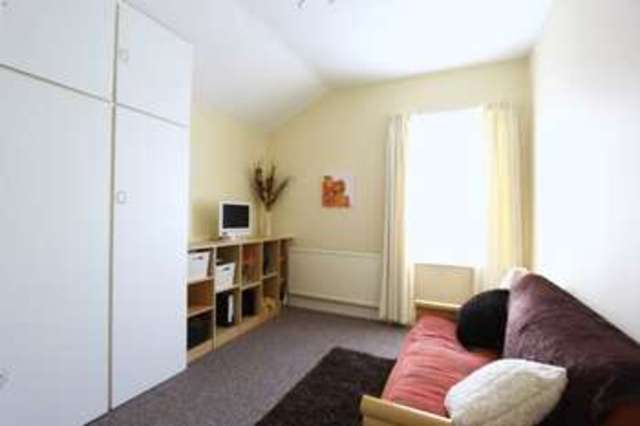  Image of 4 bedroom Terraced house for sale in Alliance Avenue Hull HU3 at Alliance Avenue  Hull, HU3 6QU
