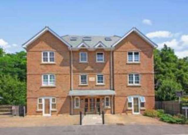 Image of 2 bedroom Flat for sale in Studland Road Westbourne Bournemouth BH4 at Alum Chine Bournemouth Westbourne, BH4 8JA
