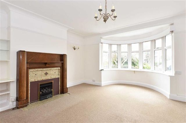  Image of 3 bedroom Property to rent in Amesbury Crescent Hove BN3 at Amesbury Crescent Hove Hove, BN3 5RD
