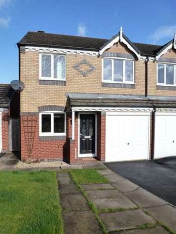  Image of 3 bedroom Semi-Detached house to rent in Debdale Avenue Lyppard Woodgreen Worcester WR4 at DEBDALE AVENUE LYPPARD WOODGREEN WORCESTER, WR4 0RP