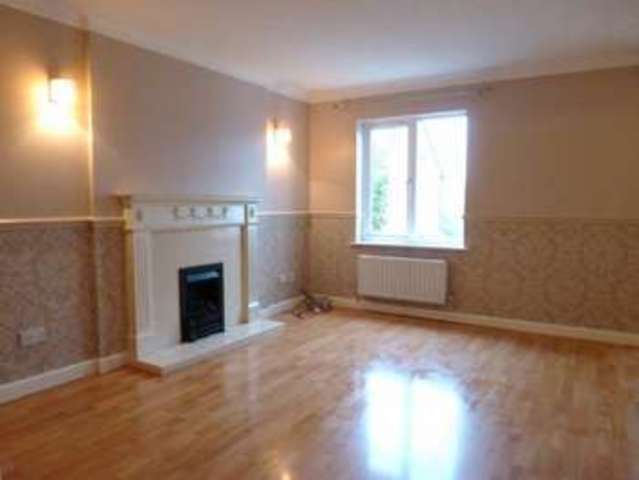  Image of 3 bedroom Semi-Detached house to rent in Debdale Avenue Lyppard Woodgreen Worcester WR4 at DEBDALE AVENUE LYPPARD WOODGREEN WORCESTER, WR4 0RP