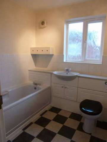  Image of 3 bedroom Semi-Detached house to rent in Debdale Avenue Lyppard Woodgreen Worcester WR4 at DEBDALE AVENUE LYPPARD WOODGREEN WORCESTER, WR4 0RP