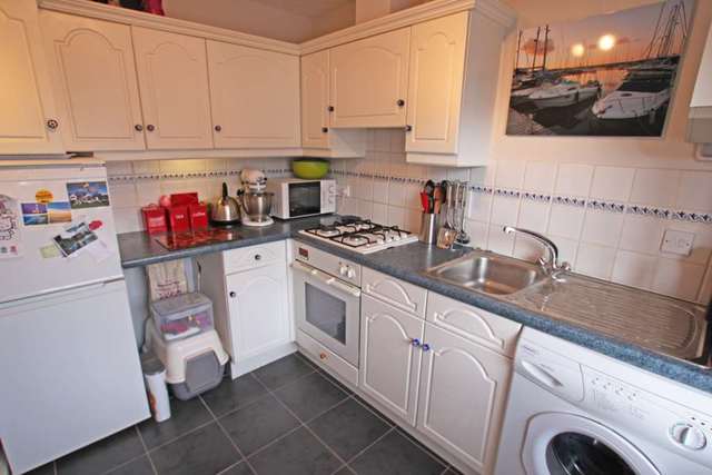  Image of 2 bedroom Terraced house to rent in Ancholme Close Didcot OX11 at Ancholme Close  Didcot, OX11 7TW