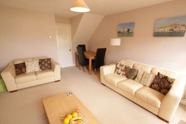  Image of 2 bedroom Terraced house to rent in Ancholme Close Didcot OX11 at Ancholme Close  Didcot, OX11 7TW
