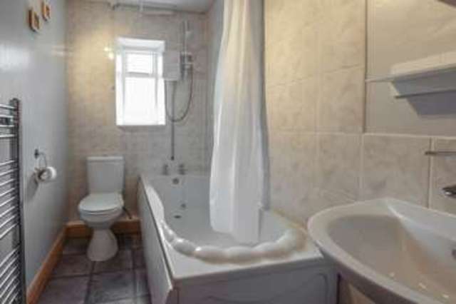  Image of 2 bedroom End of Terrace to rent in Ann Street Kendal LA9 at Kendal Kendal, LA9 6AA