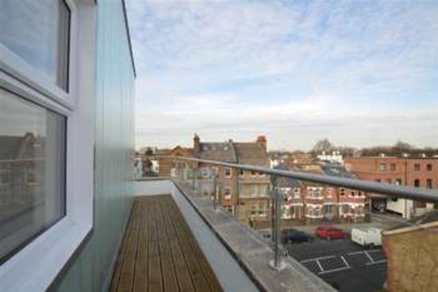  Image of 1 bedroom Apartment for sale in Archway Mews London SW15 at East Putney, SW15 2PE