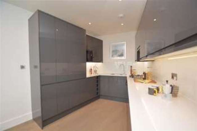  Image of 1 bedroom Apartment for sale in Archway Mews London SW15 at East Putney, SW15 2PE