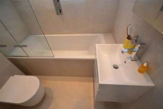  Image of 2 bedroom Apartment for sale in Archway Mews London SW15 at East Putney, SW15 2PE