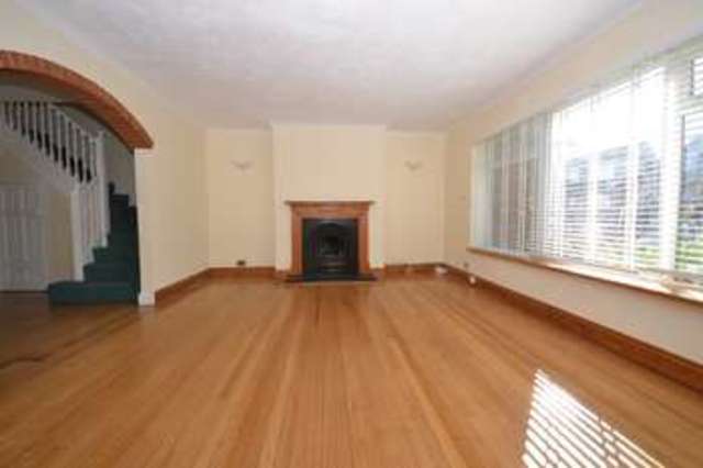  Image of 4 bedroom Semi-Detached house to rent in Ardmore Lane Buckhurst Hill IG9 at Ardmore Road  Buckhurst Hill, IG9 5SB