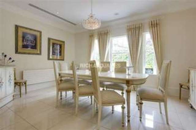  Image of 4 bedroom Detached house for sale in Rowley Green Road Arkley Barnet EN5 at Arkley, EN5 3HJ