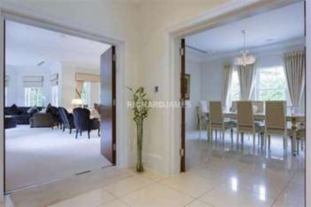  Image of 4 bedroom Detached house for sale in Rowley Green Road Arkley Barnet EN5 at Arkley, EN5 3HJ